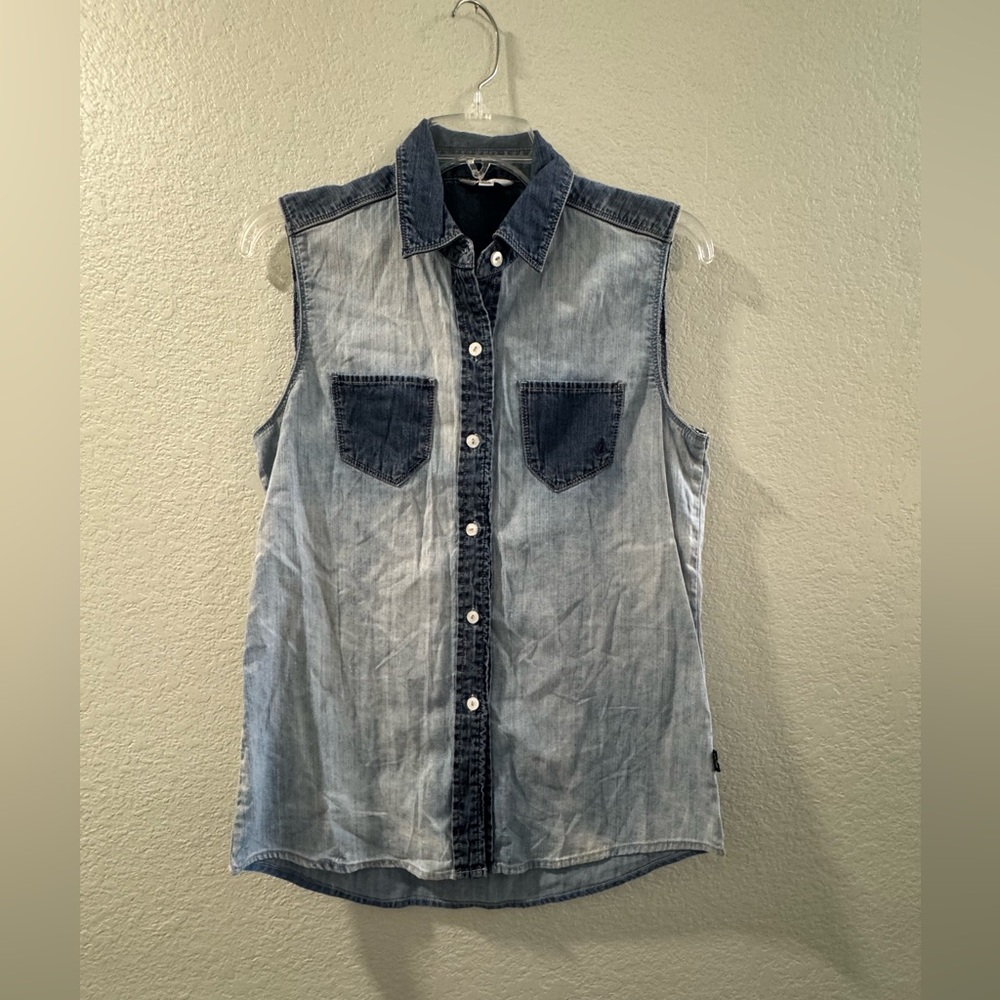 Volcom Two Toned Sleeveless Denim Button-Up Shirt
